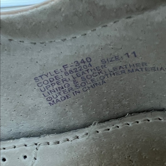 L'Amour Beige Kids Dress Shoes with Bow - Picture 5 of 5